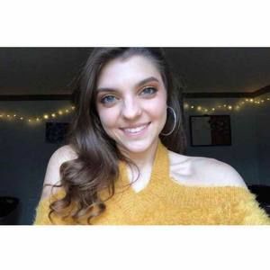 Meet your Posher, Desiree